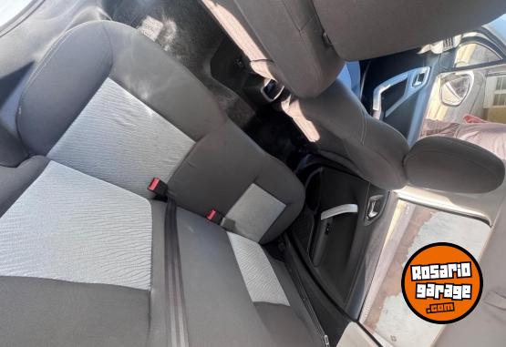 Autos - Peugeot 208 2016 Nafta 100000Km - En Venta