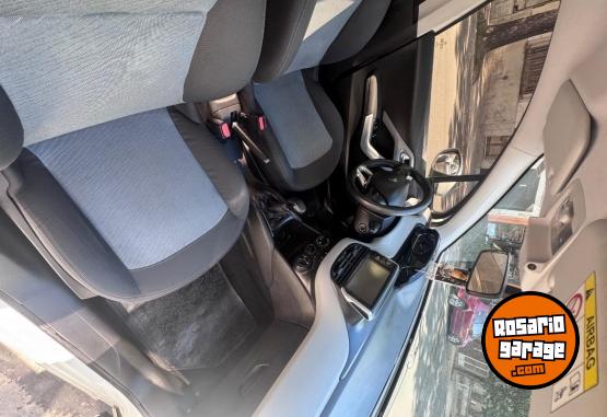 Autos - Peugeot 208 2016 Nafta 100000Km - En Venta