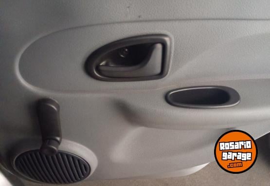 Autos - Renault Clio 2 2011 Nafta 100000Km - En Venta