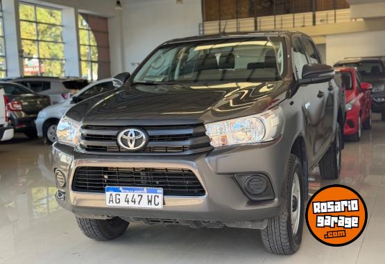 Camionetas - Toyota Hilux DX 4x2 2024 Diesel 32000Km - En Venta