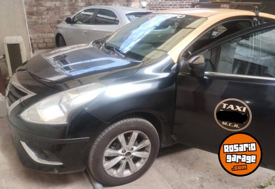 Autos - Nissan Versa Advance 1.6 2018 GNC 111111Km - En Venta