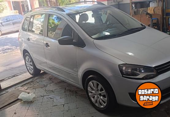Autos - Volkswagen Suran 2011 Nafta 126000Km - En Venta