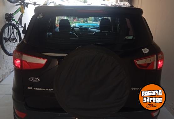 Autos - Ford Eco sport titatium 2015 Nafta 102000Km - En Venta