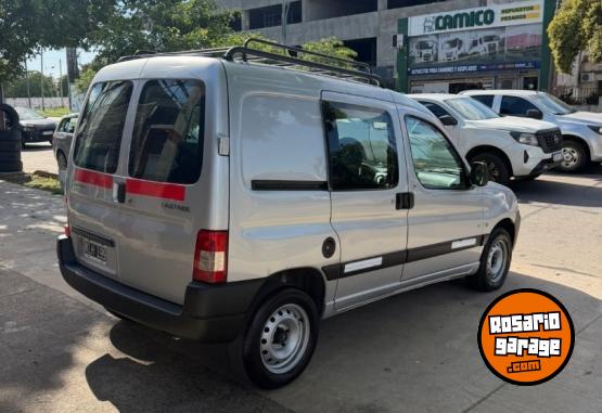 Utilitarios - Peugeot Peugeot partner HDI 2012 2012 Diesel 190000Km - En Venta