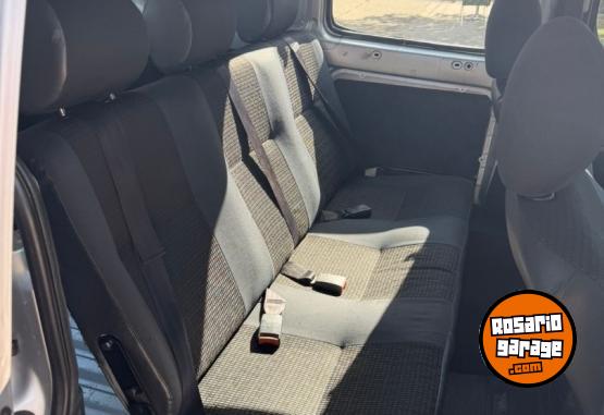 Utilitarios - Peugeot Peugeot partner HDI 2012 2012 Diesel 190000Km - En Venta