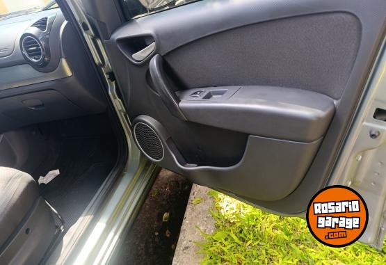 Autos - Fiat Grand siena atractive 2015 Nafta 150000Km - En Venta