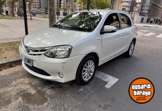 Autos - Toyota etios 2016 Nafta 146000Km - En Venta
