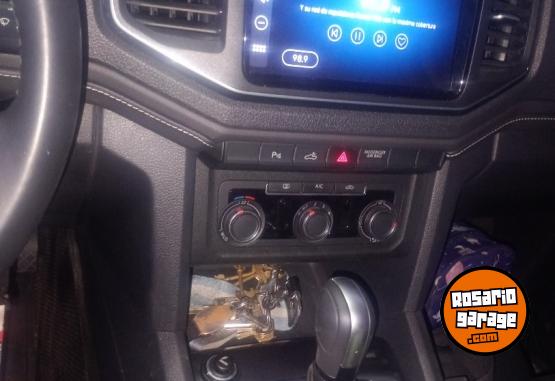 Camionetas - Volkswagen Amarok v6 2025 Diesel 9600Km - En Venta