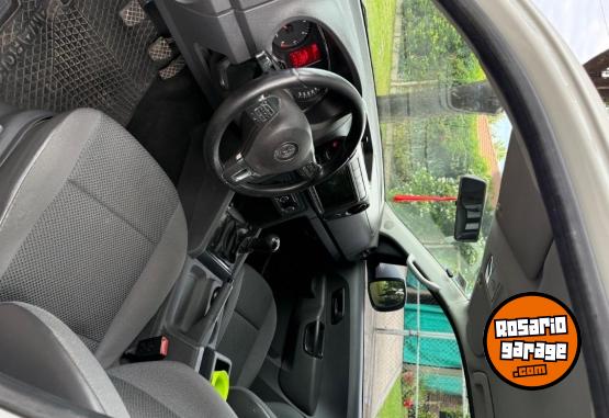 Camionetas - Volkswagen amarok 180cv 2013 Diesel 117000Km - En Venta