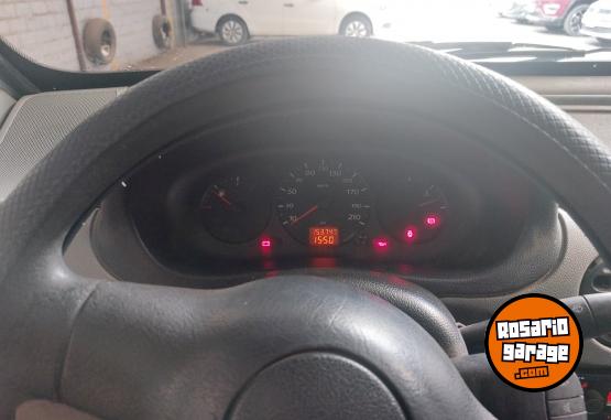 Utilitarios - Renault Kangoo 2011 Nafta 153000Km - En Venta