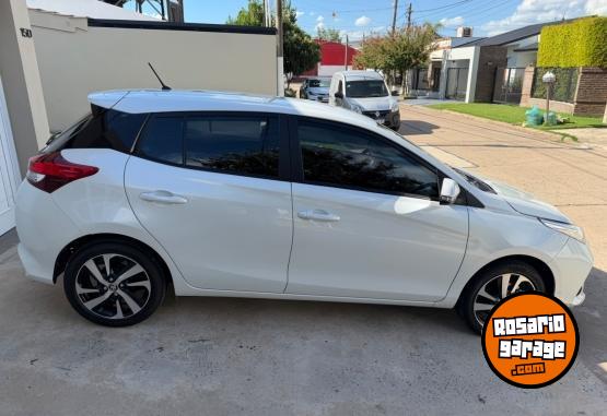 Autos - Toyota Yaris XLS 2025 Nafta 10300Km - En Venta