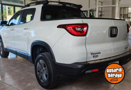 Utilitarios - Fiat TORO FREEDOM 4X2 AT 2019 Nafta 62349Km - En Venta