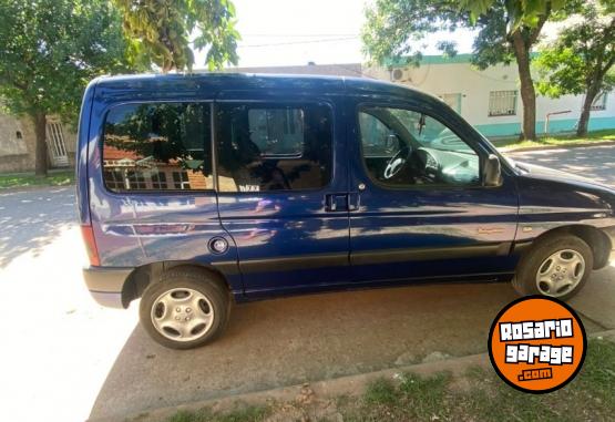 Utilitarios - Peugeot PARTNER 2007 Diesel 270000Km - En Venta