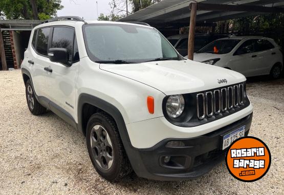 Camionetas - Chrysler Renegade 1.8 sport 4x2 2017 Nafta 92000Km - En Venta