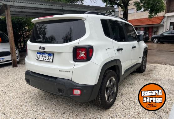 Camionetas - Chrysler Renegade 1.8 sport 4x2 2017 Nafta 92000Km - En Venta