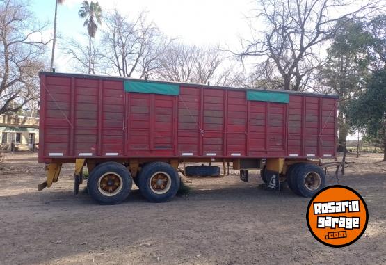 Camiones y Gr�as - camion y acoplado - En Venta