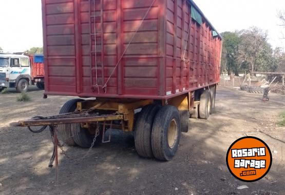 Camiones y Gr�as - camion y acoplado - En Venta