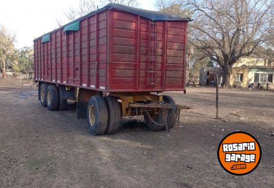 Camiones y Gr�as - camion y acoplado - En Venta