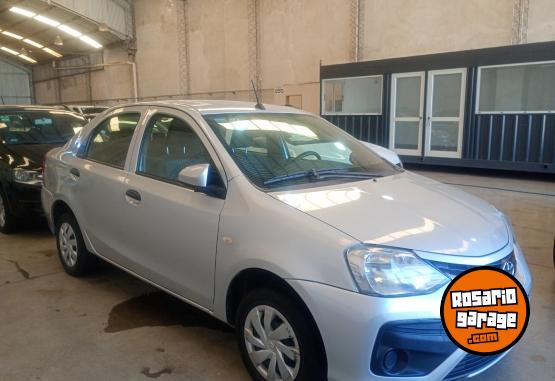 Autos - Toyota Etios 2023 Nafta 51000Km - En Venta