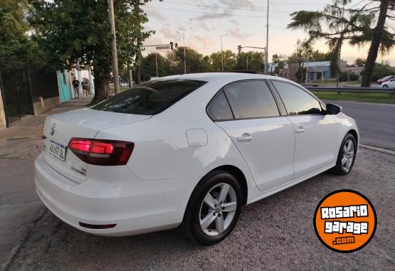 Autos - Volkswagen VENTO 2017 Nafta 117000Km - En Venta