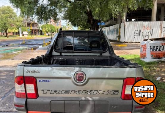 Utilitarios - Fiat STRADA TRAKKING 2011 Nafta 325000Km - En Venta