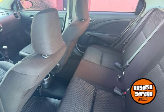 Autos - Toyota ETIOS XS 1.5 4P 2017 Nafta 100000Km - En Venta