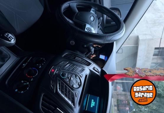 Autos - Ford Focus 2014 Nafta 98000Km - En Venta