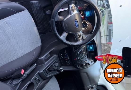 Autos - Ford Focus 2014 Nafta 98000Km - En Venta