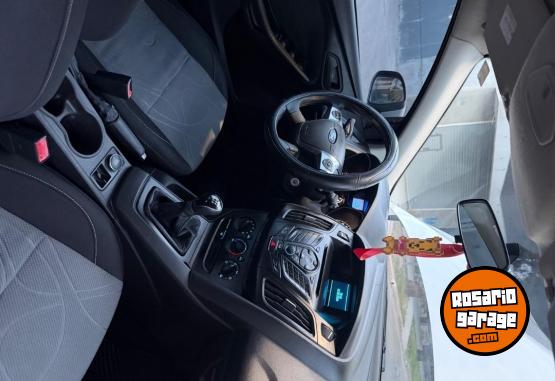 Autos - Ford Focus 2014 Nafta 98000Km - En Venta