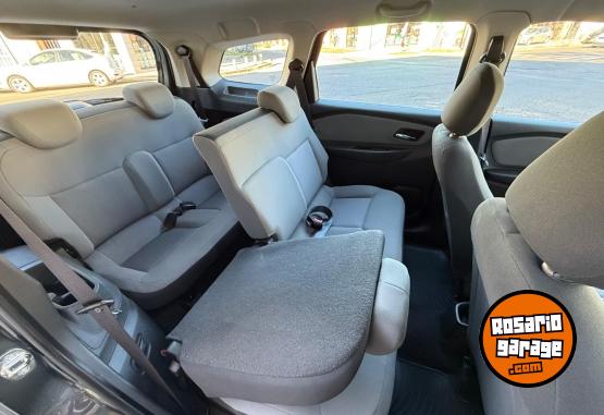 Autos - Chevrolet SPIN LTZ 7 ASIENTOS 2016 Nafta 110000Km - En Venta