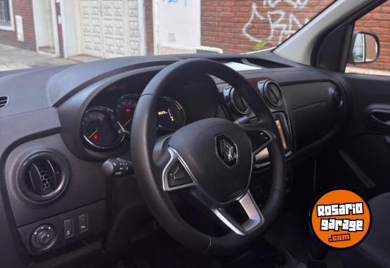 Utilitarios - Renault Kangoo 2025 GNC 39000Km - En Venta