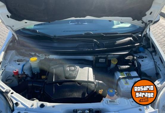 Autos - Fiat PALIO 1.6 ESSENCE 2015 GNC 103000Km - En Venta