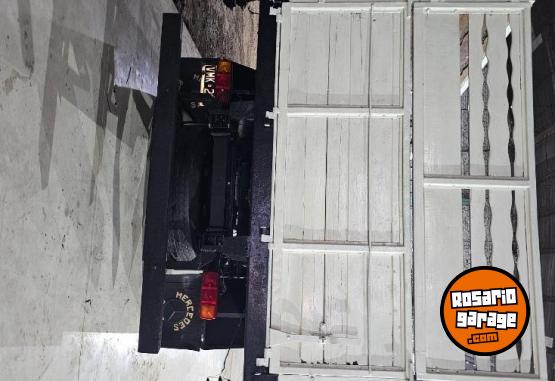 Camiones y Grúas - Mercedes benz 911 - En Venta