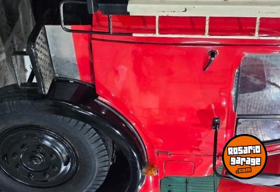 Camiones y Grúas - Mercedes benz 911 - En Venta