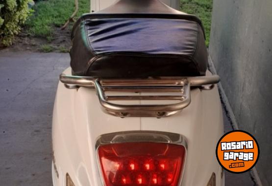 Motos - Motomel Strato euro 150 2019 Nafta 4028Km - En Venta