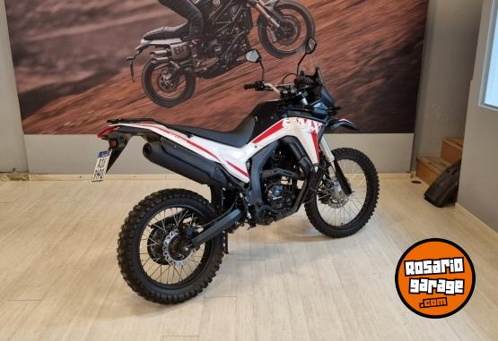 Motos - Gilera SMX 250 2023 Nafta 7597Km - En Venta