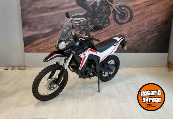 Motos - Gilera SMX 250 2023 Nafta 7597Km - En Venta