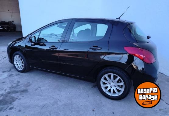 Utilitarios - Peugeot 308 ALLURE C/ NAV HDI 1.6 2015 Diesel 176589Km - En Venta