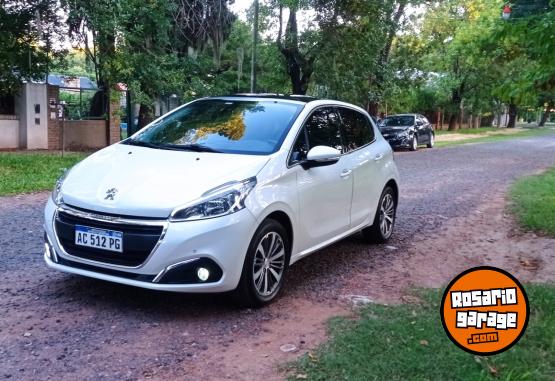Autos - Peugeot 208 Feline 2018 Nafta 100000Km - En Venta