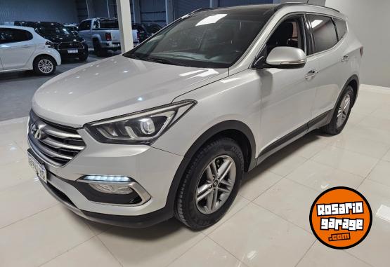 Camionetas - Hyundai Santa fe gls 2.4 2017 Nafta 200000Km - En Venta