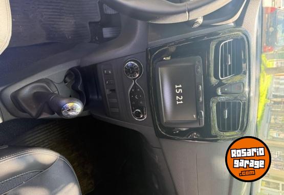 Autos - Renault Sandero Stepway intens 2023 Nafta 50000Km - En Venta