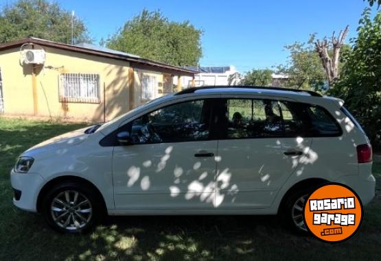 Autos - Volkswagen Suran Trendline 2014 Nafta 116000Km - En Venta