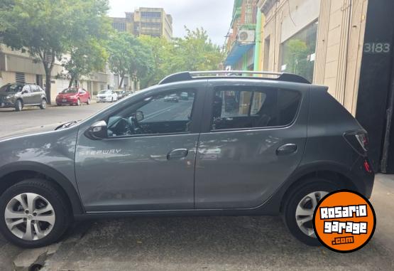 Autos - Renault SANDERO STEPWAY PRIVILEGE 2017 Nafta 76181Km - En Venta