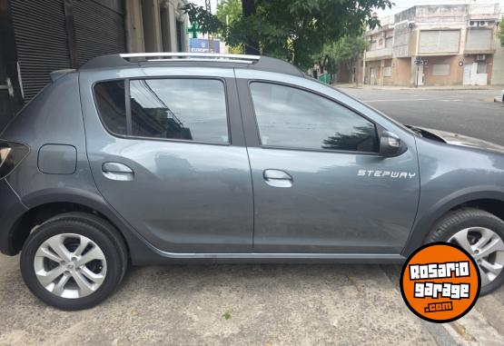 Autos - Renault SANDERO STEPWAY PRIVILEGE 2017 Nafta 76181Km - En Venta