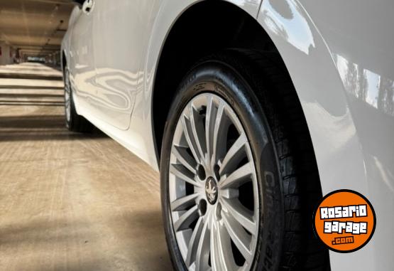 Autos - Peugeot 208 2019 Nafta 105000Km - En Venta