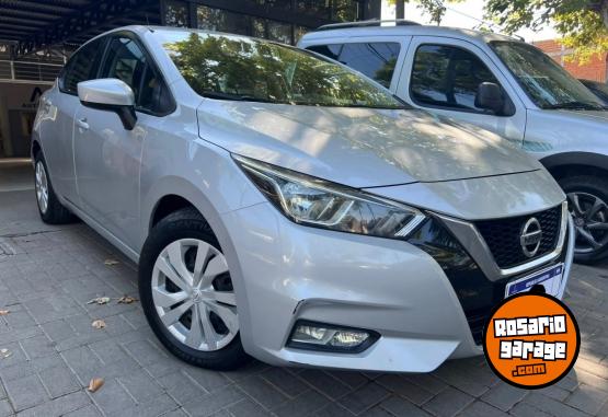 Autos - Nissan Versa Sense CVT 2021 Nafta 140000Km - En Venta