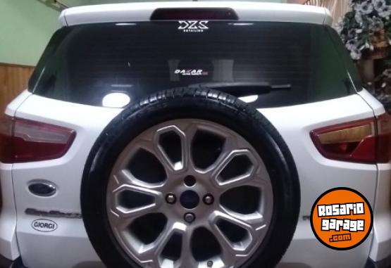 Autos - Ford Ecosport Titanium 2021 Nafta 88000Km - En Venta