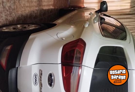 Autos - Ford Ecosport Titanium 2021 Nafta 88000Km - En Venta