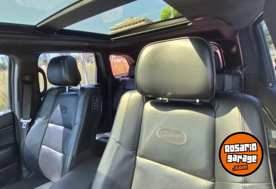 Camionetas - Jeep GRAND CHEROKEE OVERLAND 2018 Nafta 88000Km - En Venta