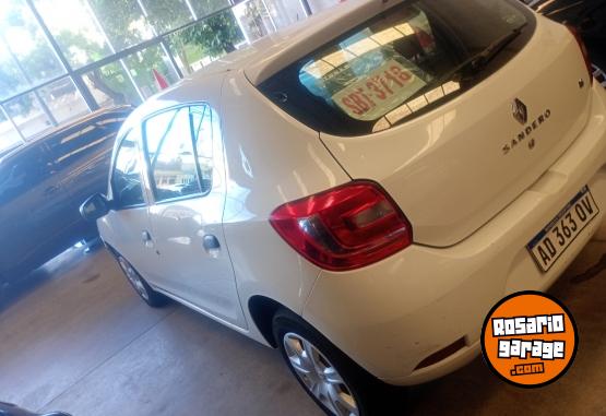 Autos - Renault Sandero 2018 Nafta 88000Km - En Venta